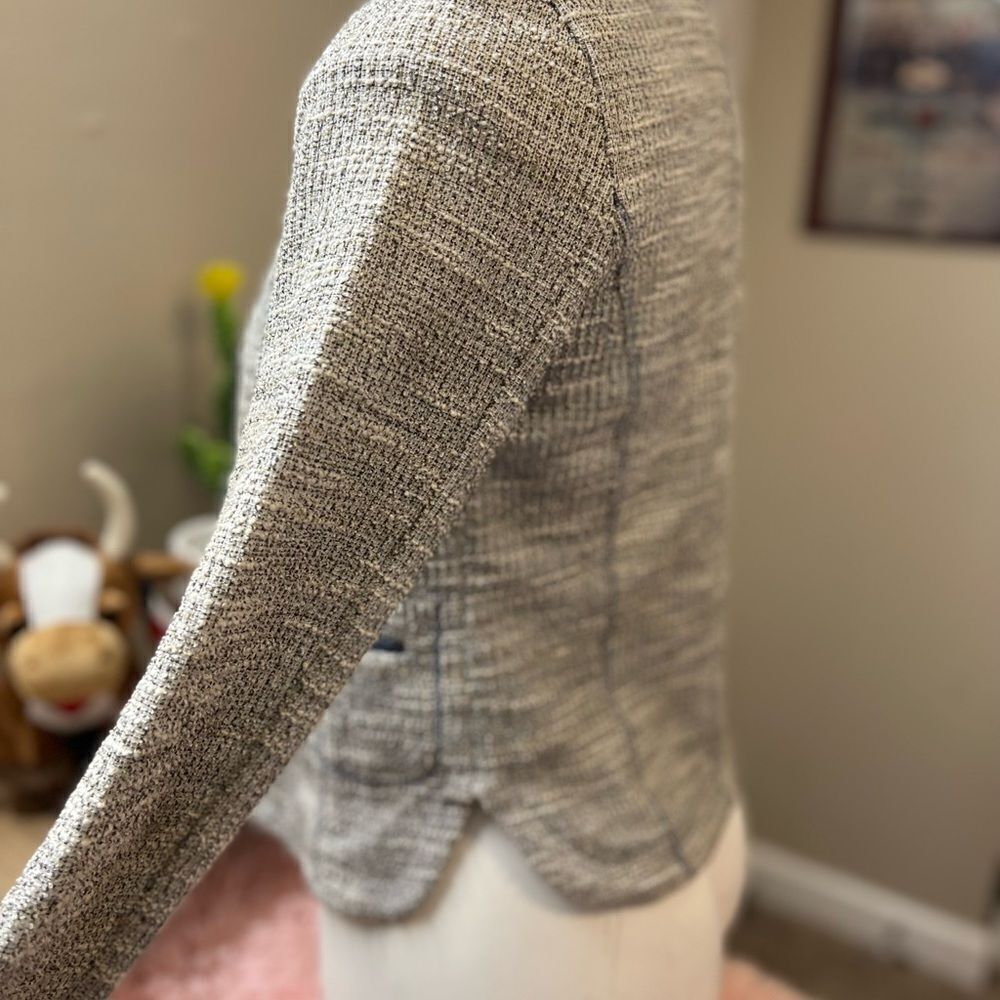 Gray blazer  - Picture 4 of 8